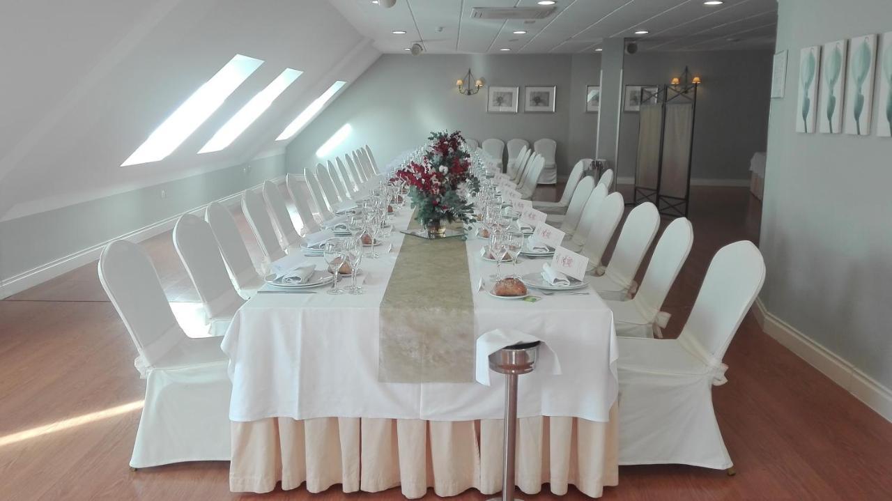 Hotel Fc Infantas De León Zewnętrze zdjęcie