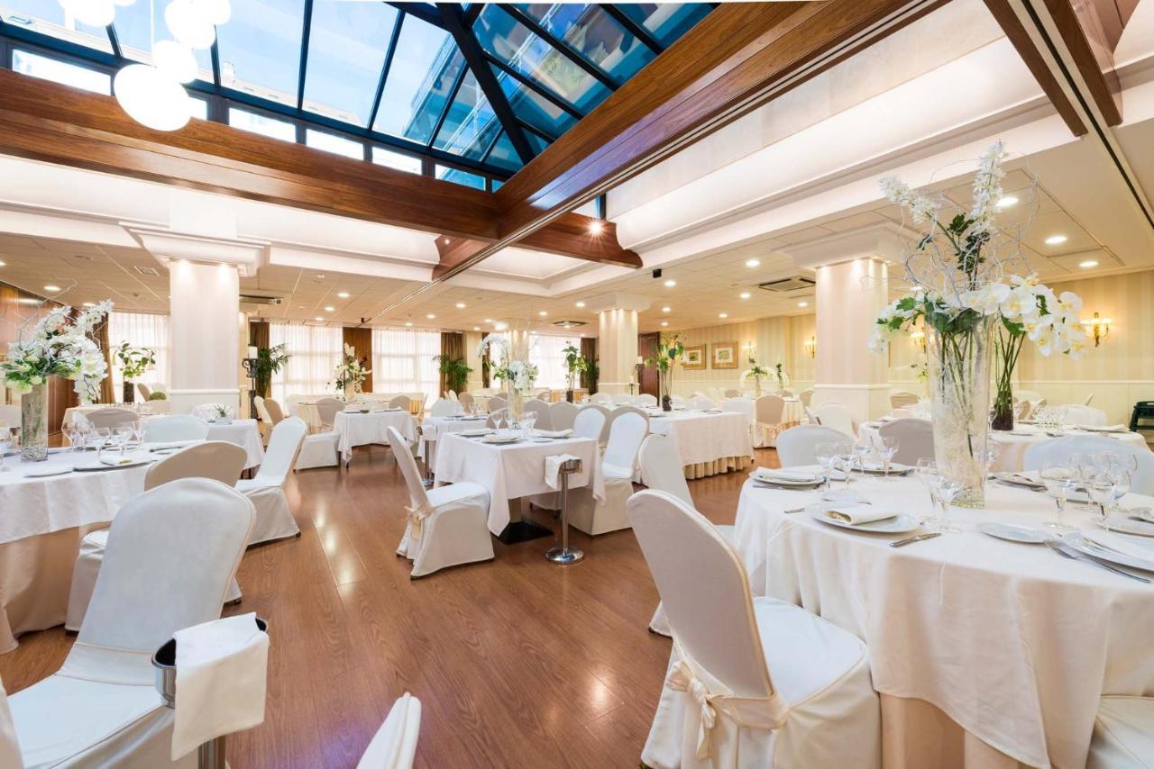 Hotel Fc Infantas De León Zewnętrze zdjęcie