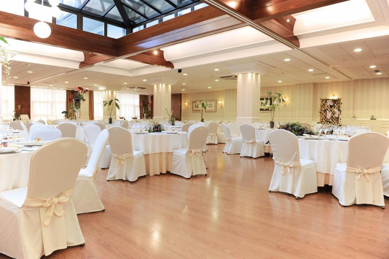 Hotel Fc Infantas De León Zewnętrze zdjęcie